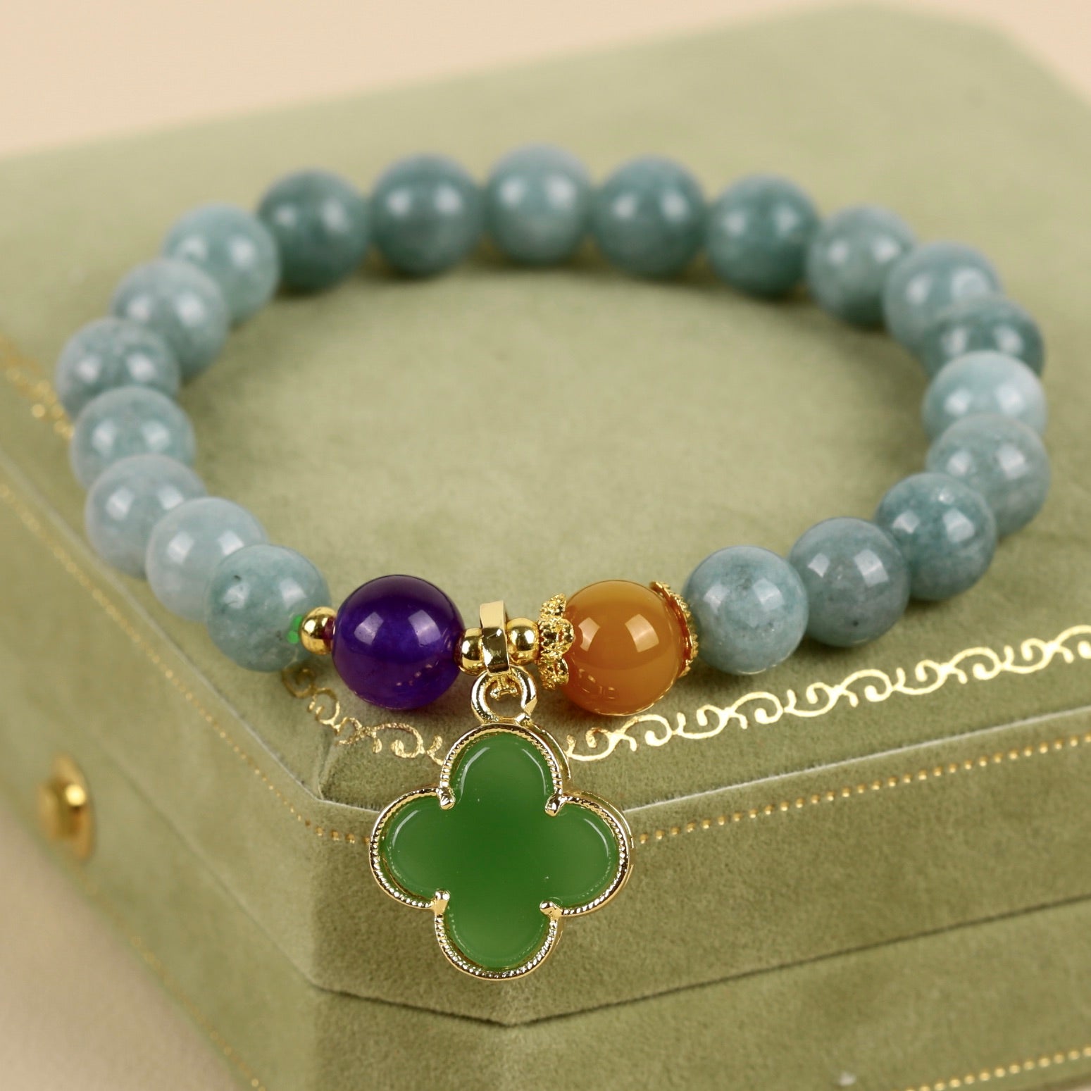 Bracelet Jade Trèfle à Quatre Feuilles – Symbole de Chance et Bonheur
