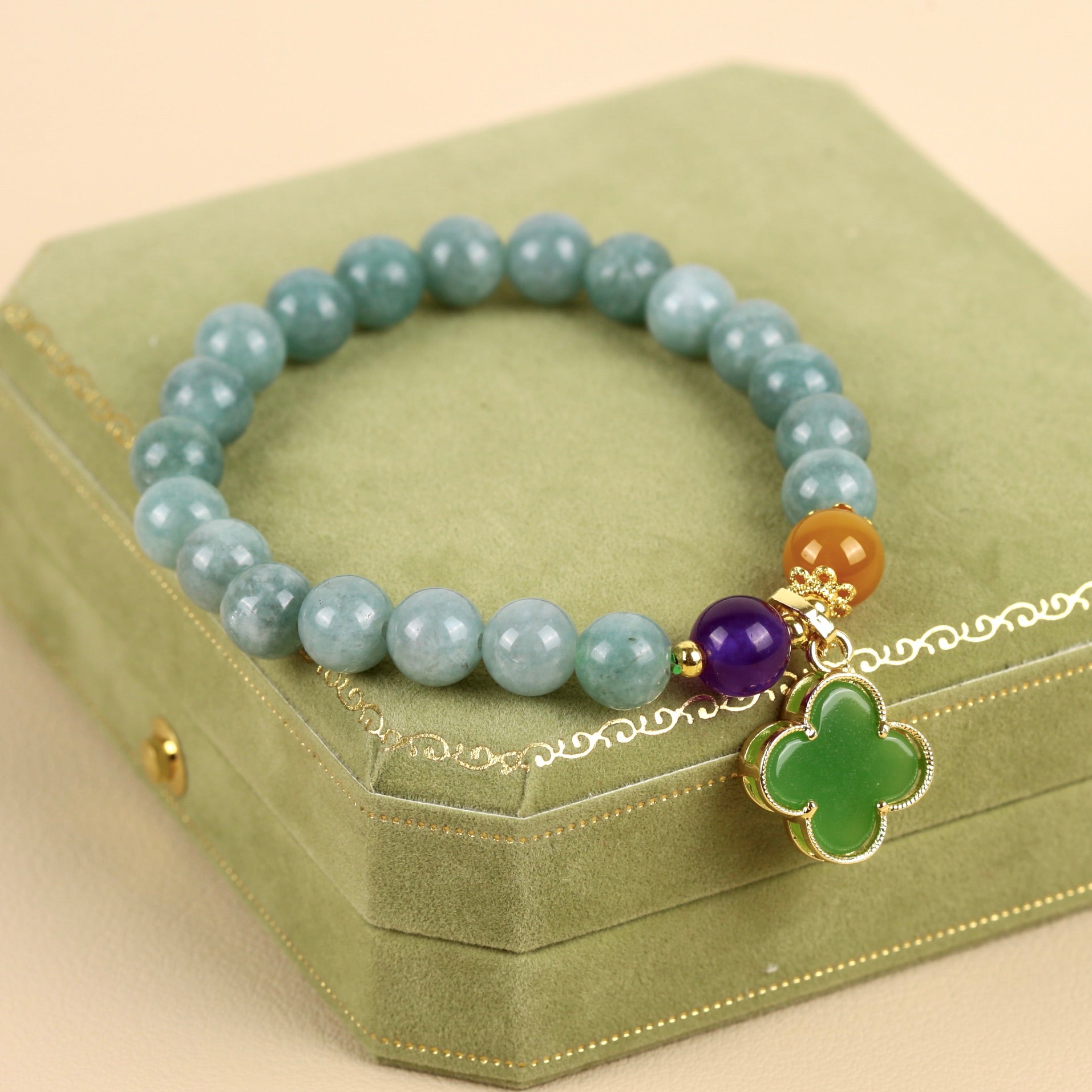 Bracelet Jade Trèfle à Quatre Feuilles – Symbole de Chance et Bonheur