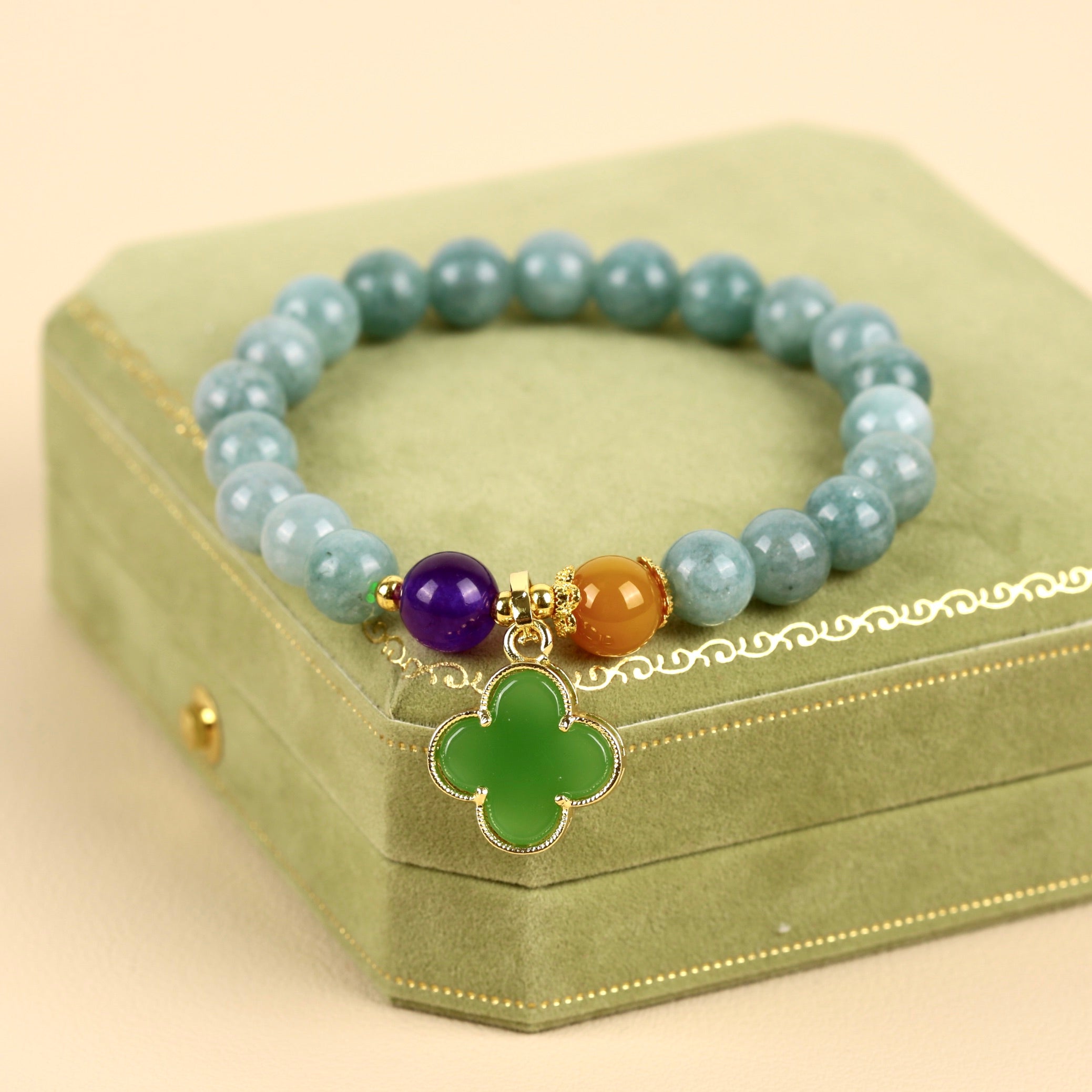 Bracelet Jade Trèfle à Quatre Feuilles – Symbole de Chance et Bonheur