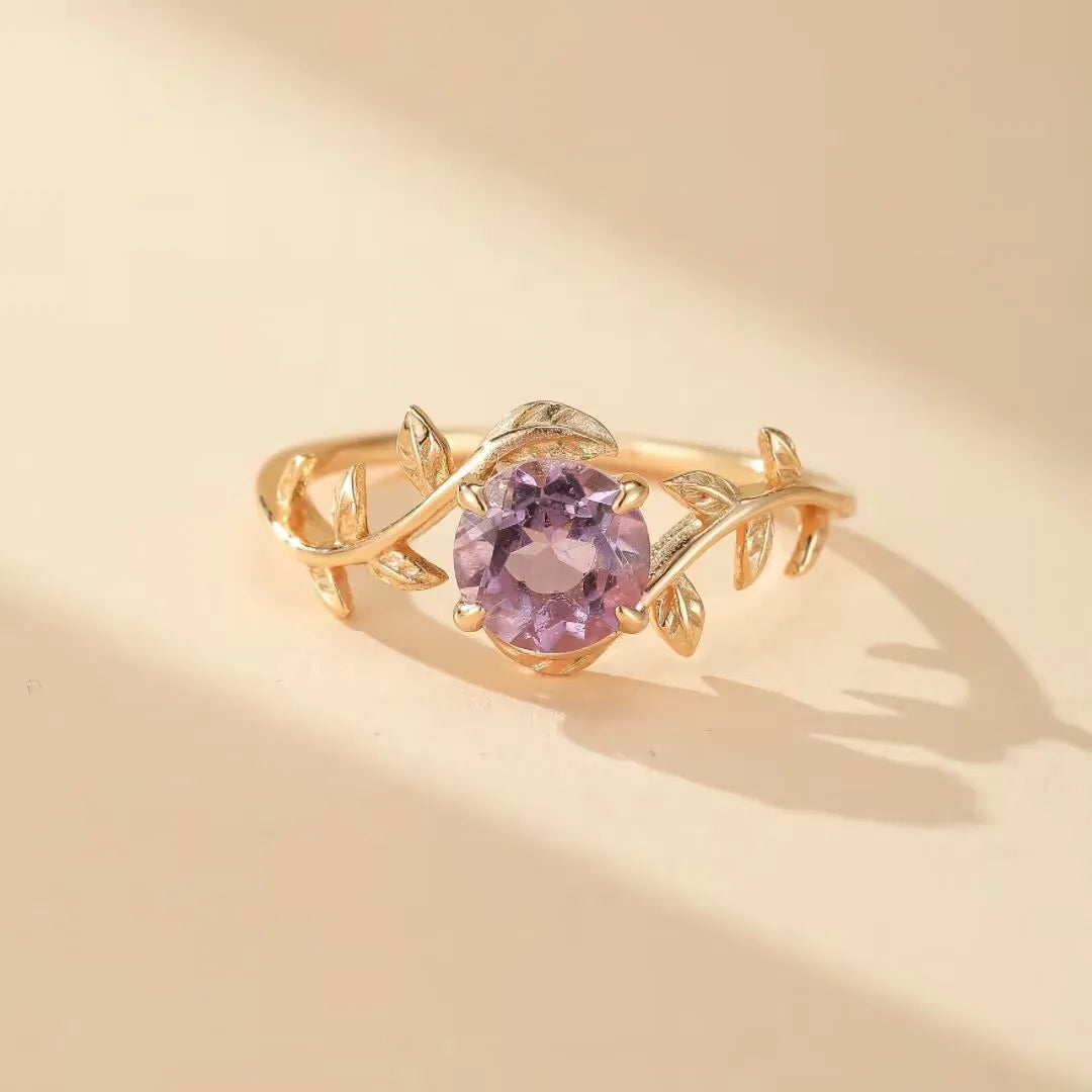 Anillo de Amatista "Jardín Refinado" Plata Dorada