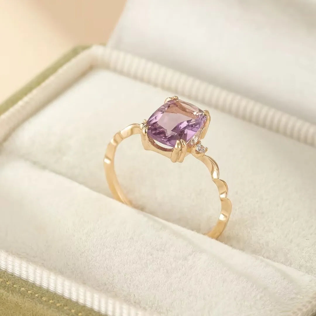 Anillo de Amatista "Violeta Encantador" Plata Dorada