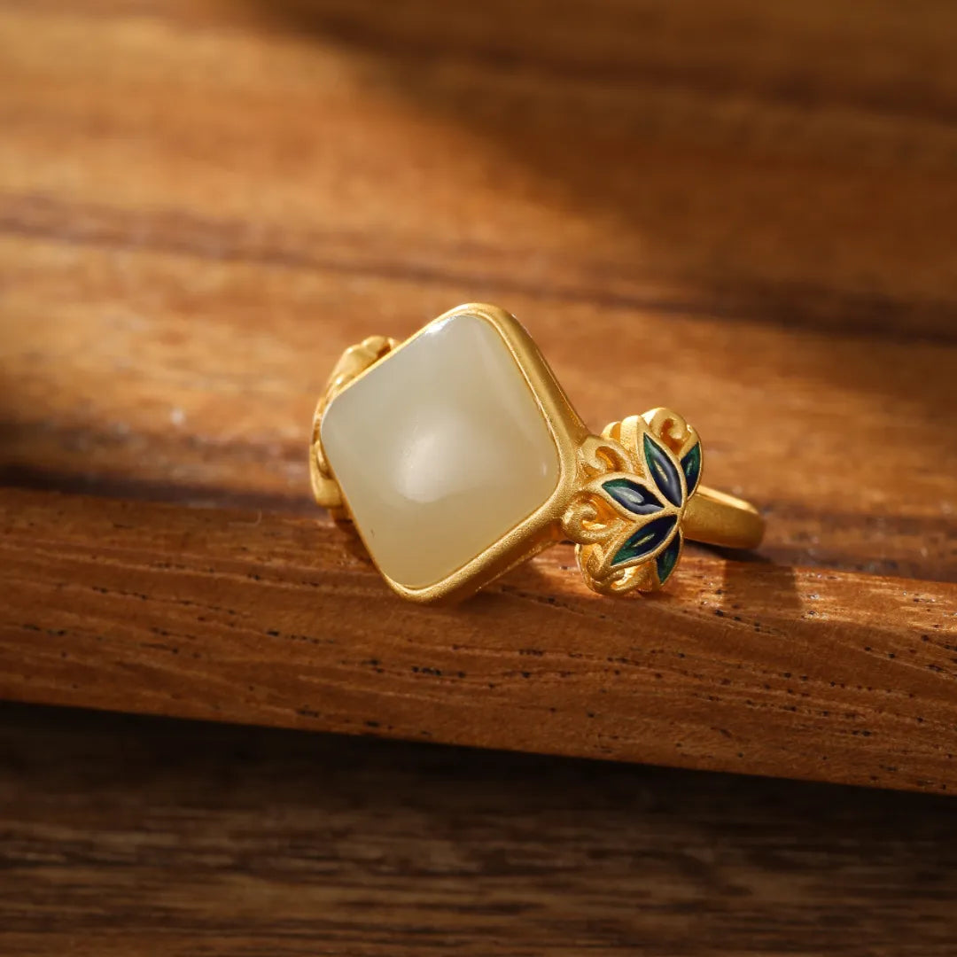 Bague Jade Blanc "Lotus Céleste" Argent Doré Or