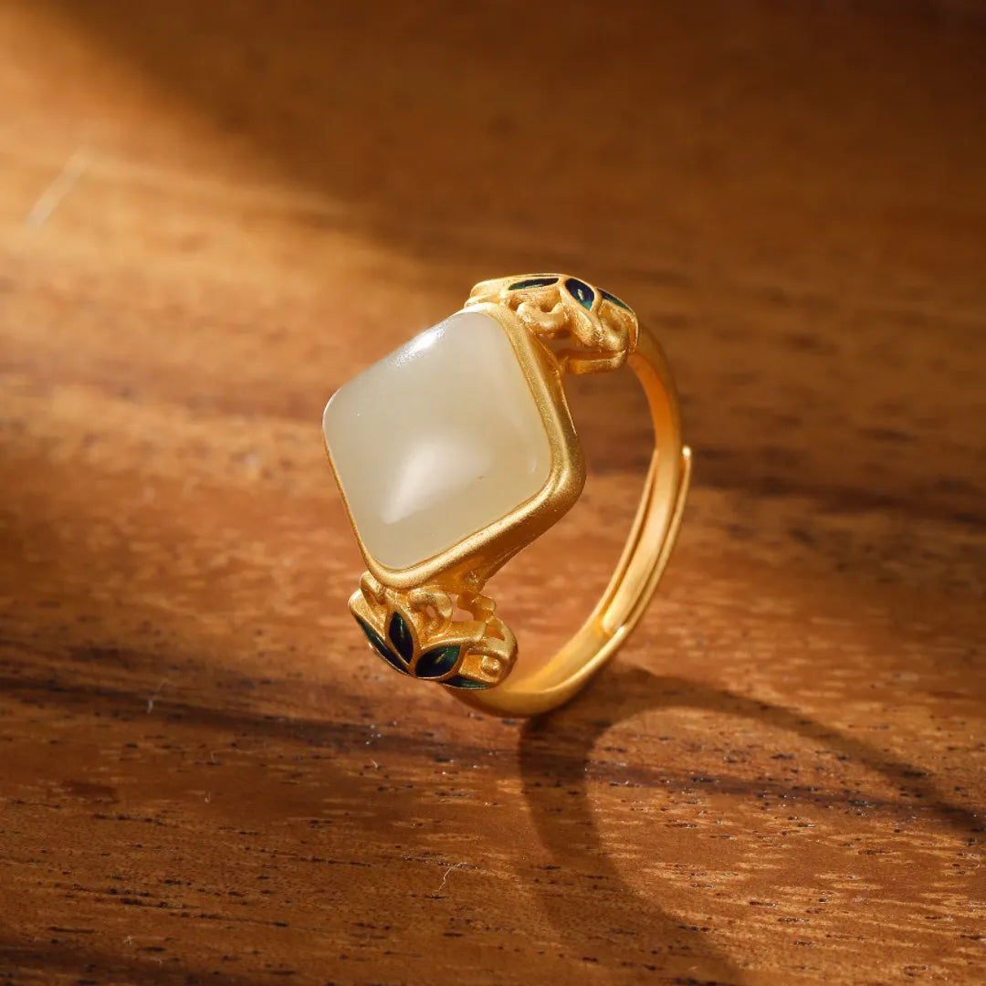 Bague Jade Blanc "Lotus Céleste" Argent Doré Or