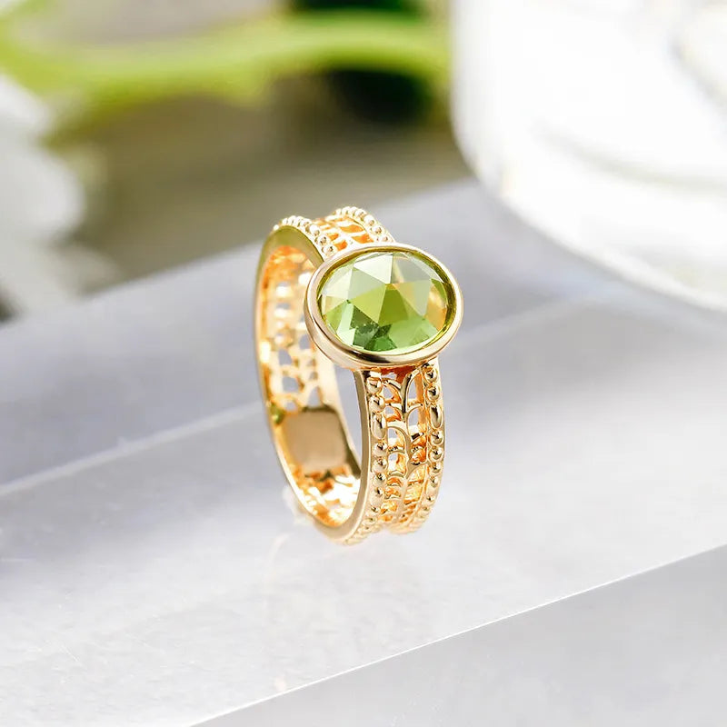 Peridot Ring "Entspannender Charme" Goldplattiert Silber
