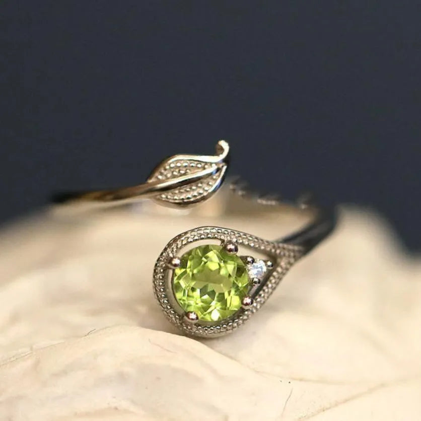Anillo Peridoto "Naturaleza Apacible" Plata