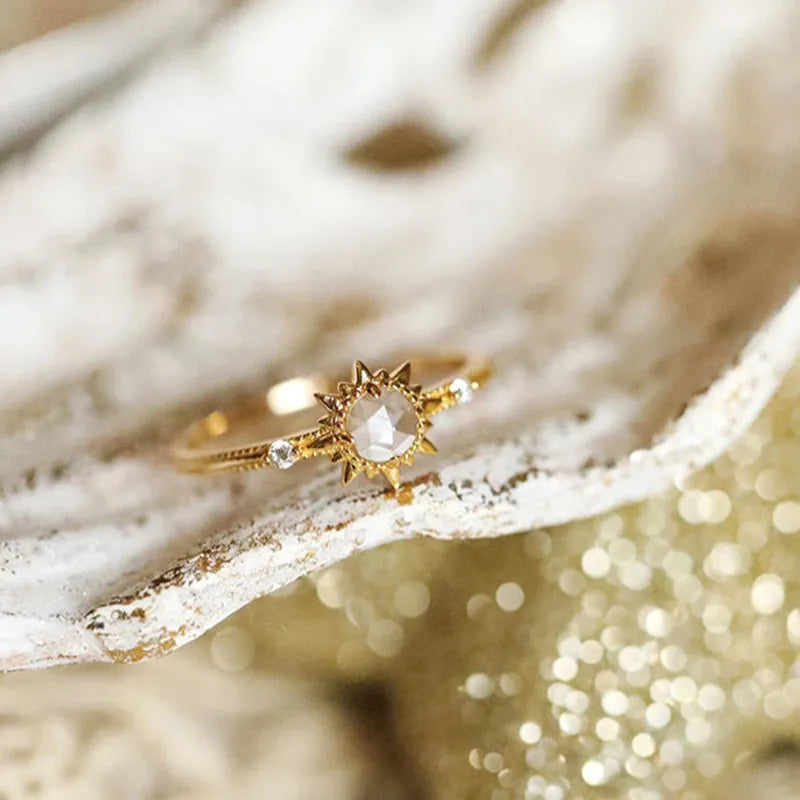 Bague Quartz Clair – Rayonnement Divin, Argent Plaqué Or