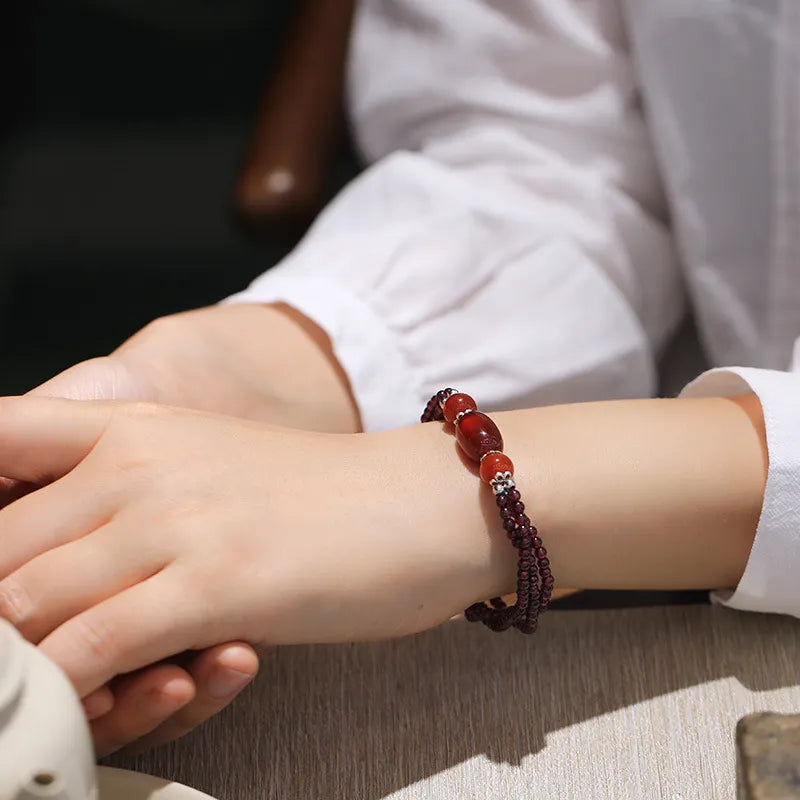 Bracelet Grenat "Éclat Positif"
