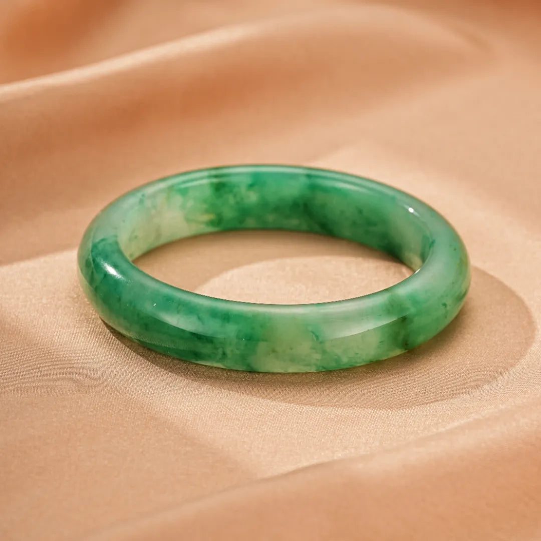Pulsera rígida de jade "Matices Suaves"