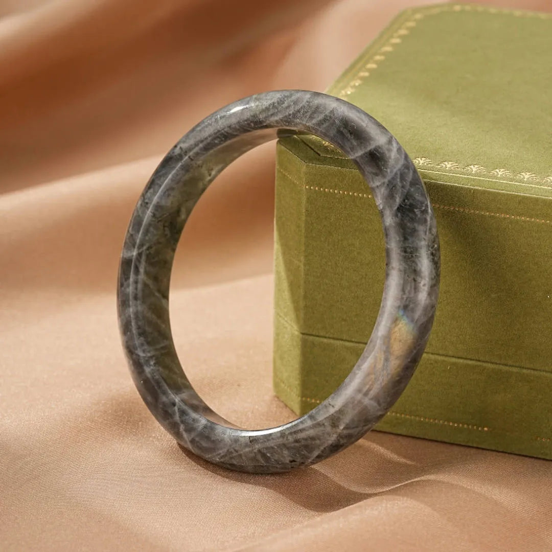Pulsera rígida Labradorita "Reflejos Fascinantes"