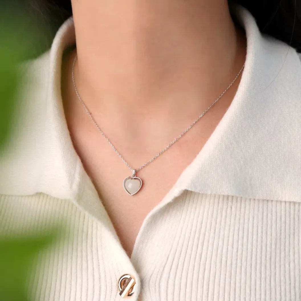 Collar Jade "Corazón Dulce" Plata