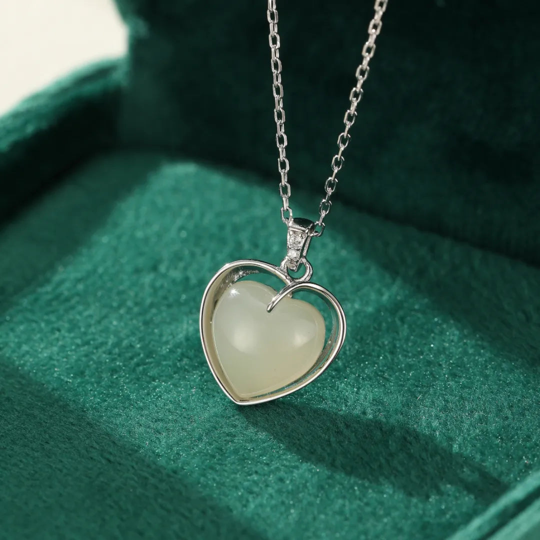 Collar Jade "Corazón Dulce" Plata