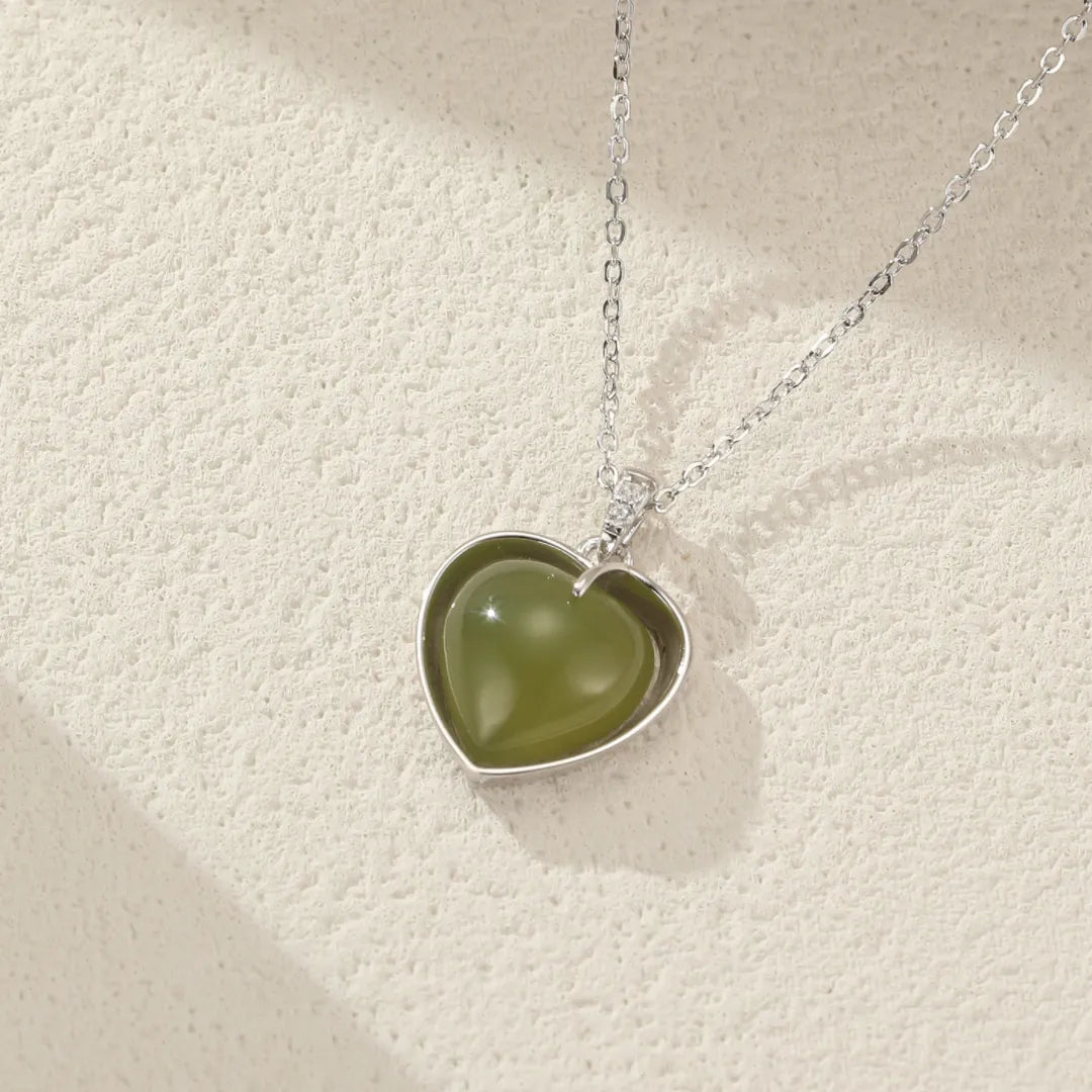 Collar Jade "Corazón Dulce" Plata