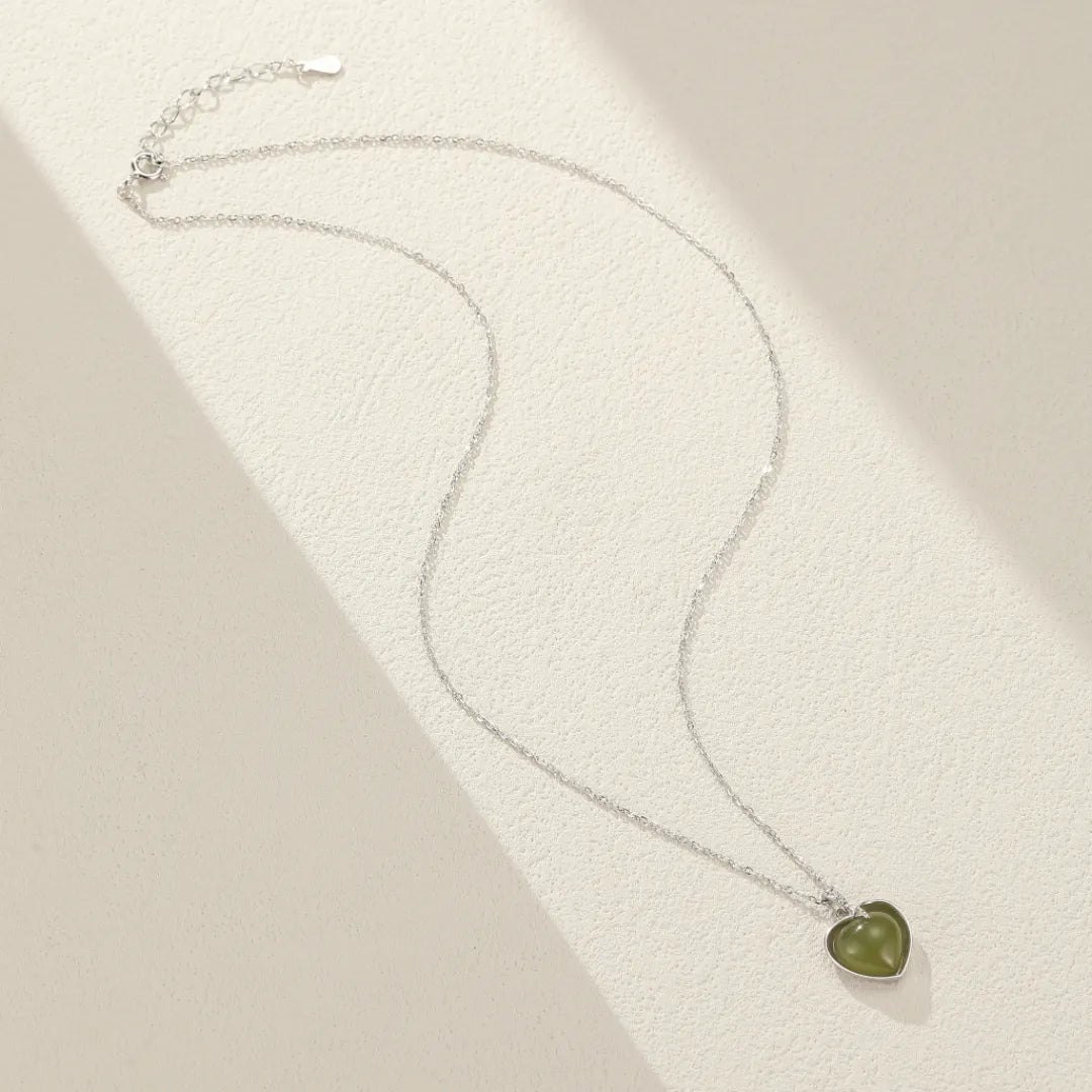 Collar Jade "Corazón Dulce" Plata