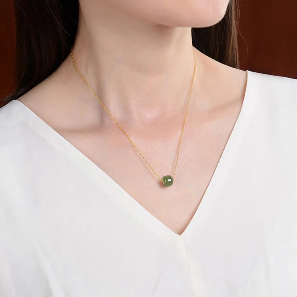Collier Jade – Harmonie Élégante, Or 18K
