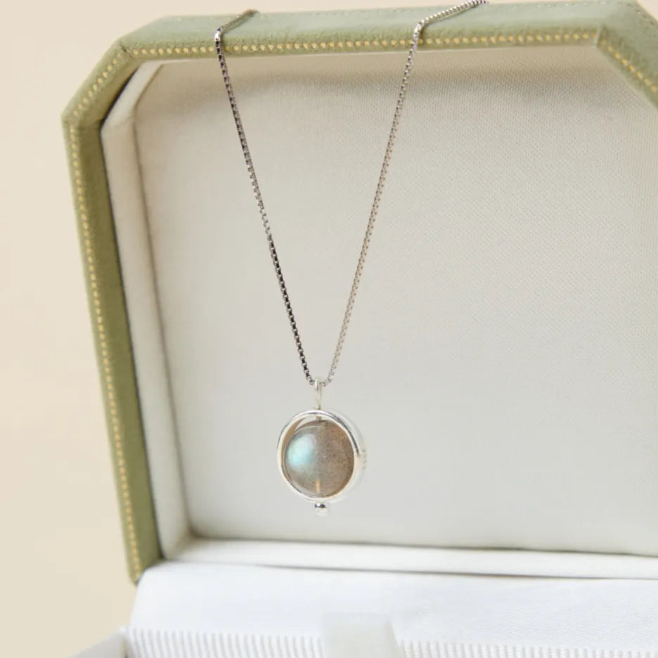 Labradorit "Mond" Silber