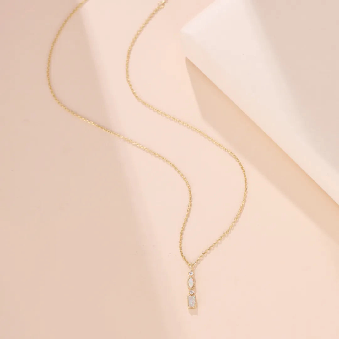 Collier Opale "Éclat de Douceur" Argent Doré Or