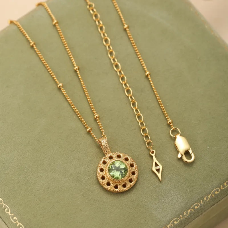 Collar Peridoto "Círculo de Prosperidad" Plata Dorada Oro