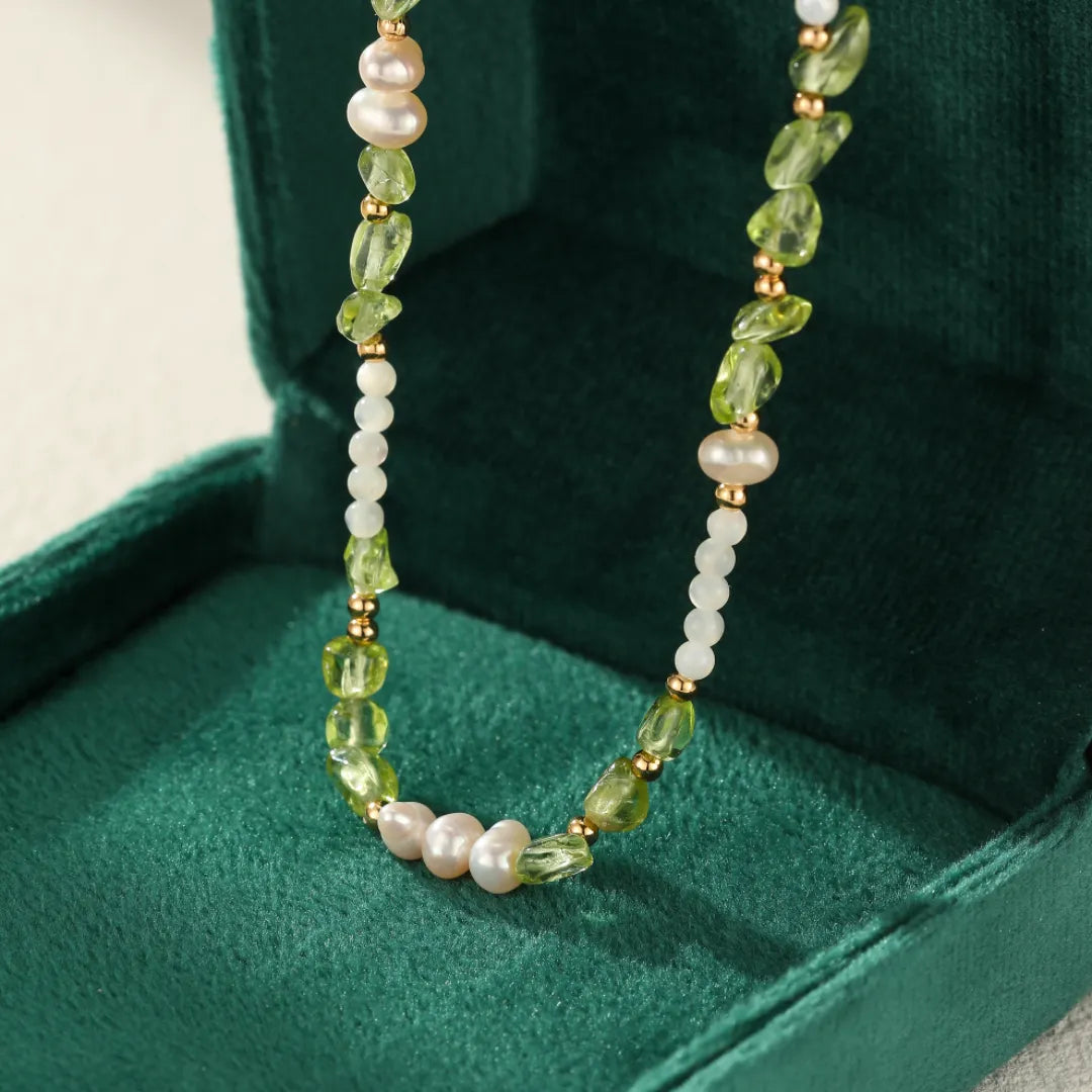 Collier Péridot, Perle et Nacre "Élégance Solaire" Argent Doré Or