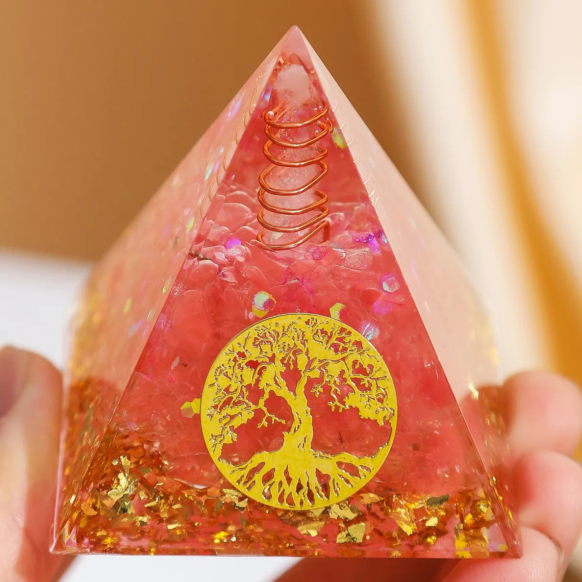 Racines d'Amour - Pyramide Orgonite Arbre de Vie en Quartz Rose