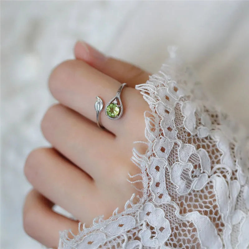 Anillo Peridoto "Naturaleza Apacible" Plata