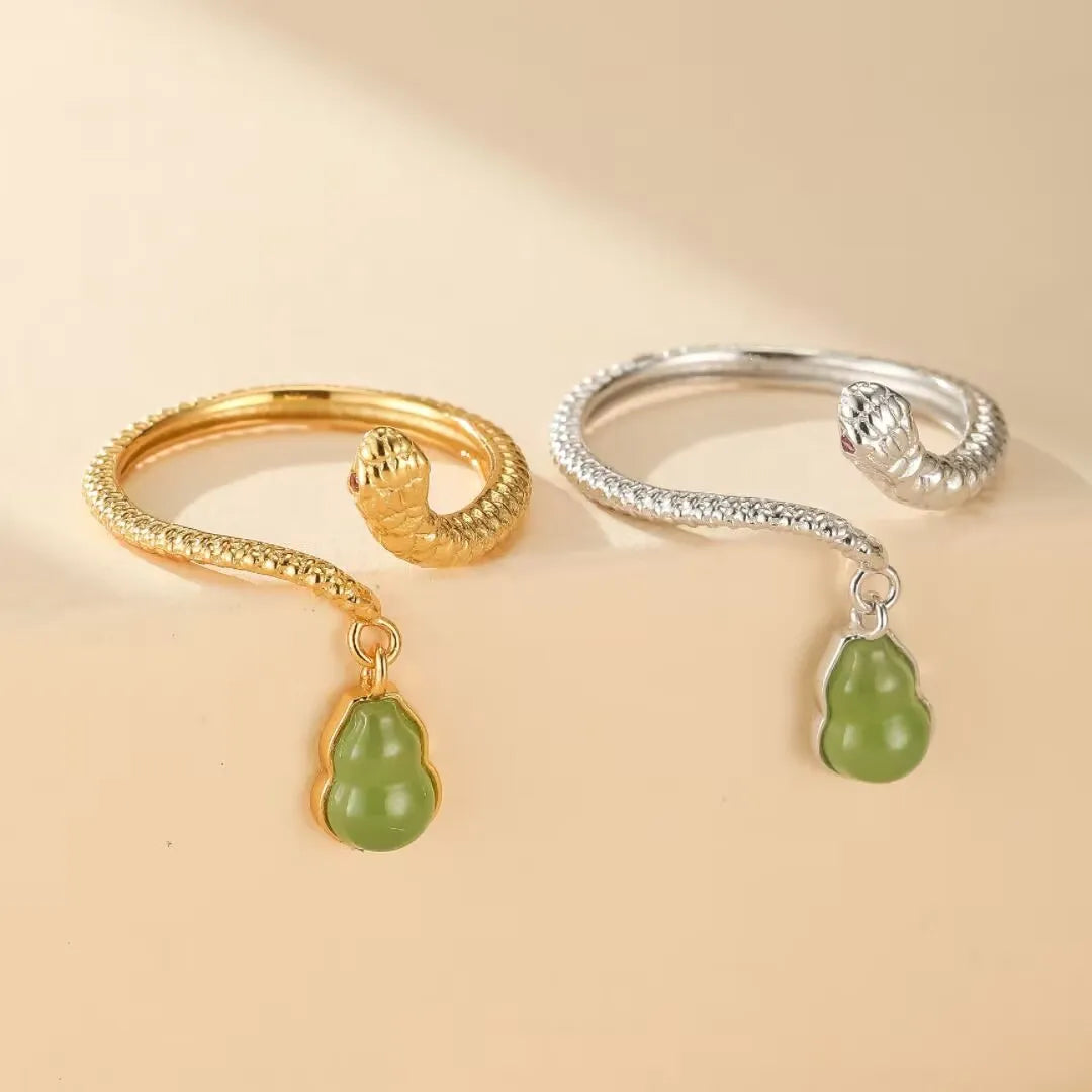 Schlangenring Jade "Verzaubernder Charme" Silber