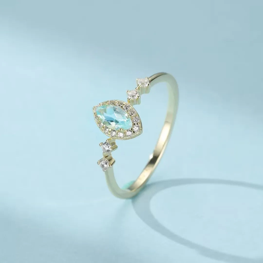 Topas-Ring "Bläulicher Glanz" Silber
