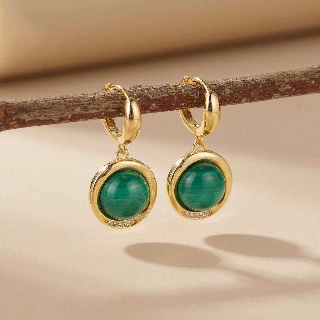 Boucles d’Oreilles Malachite "Lune Verte" Argent Plaqué Or @main