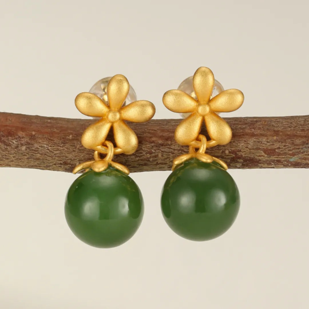 Jade Ohrringe “Blütenstrahl” Goldsilber