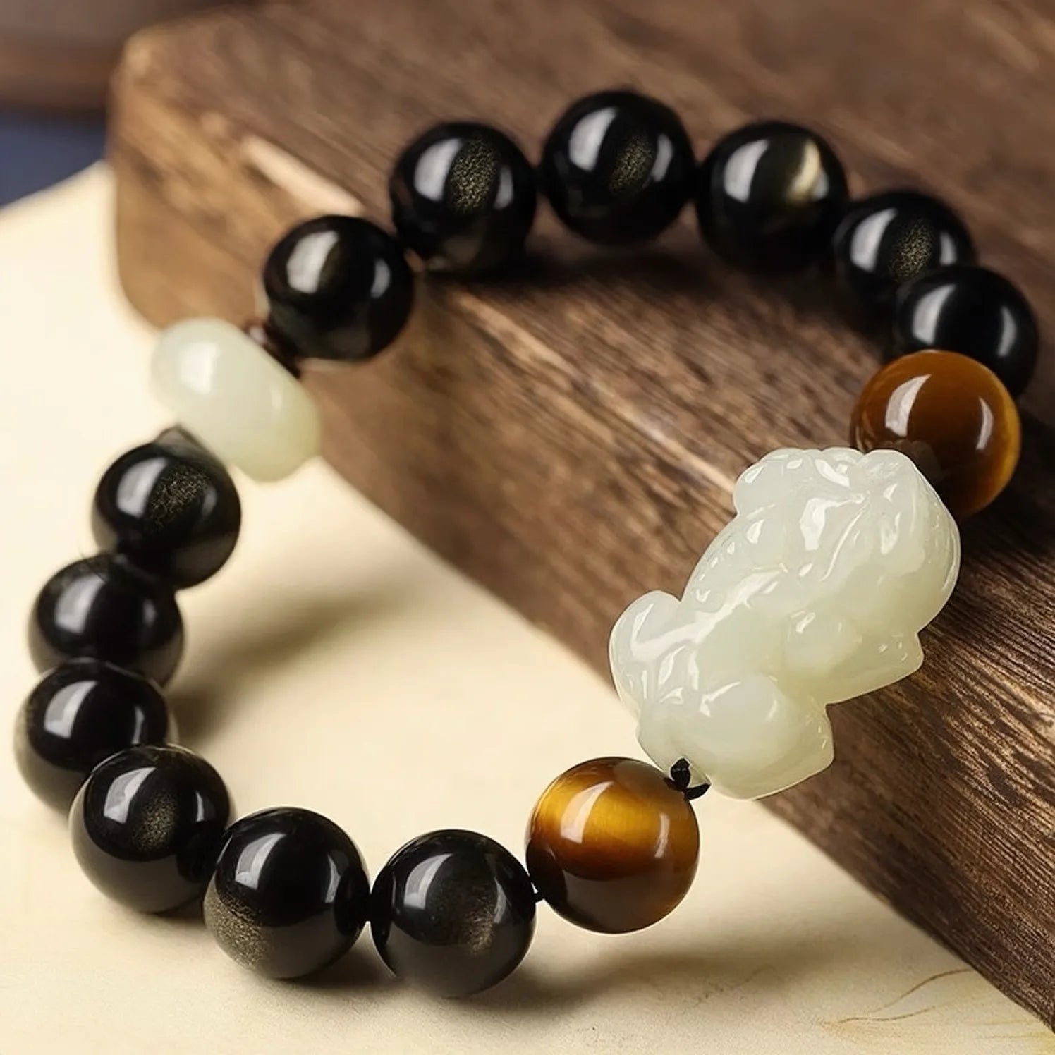 
Pulsera Pi Xiu Obsidiana y Jade "Escudo Energético"
