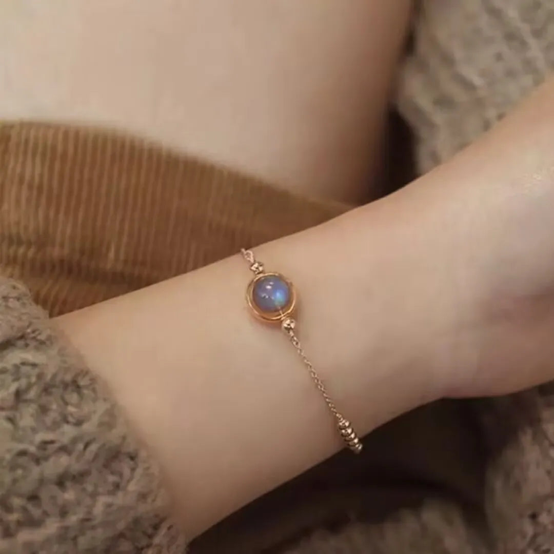Blue Moonstone Bracelet "Sweetness of Nights" Gold