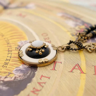 Collier Agate Noire "Pureté Mystique"