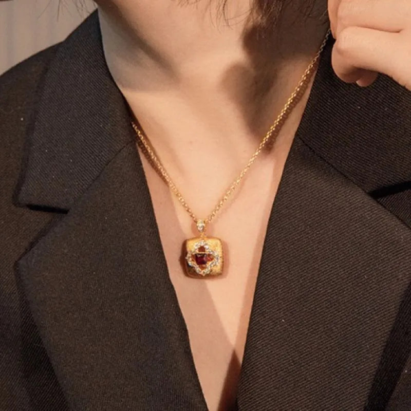 Kette Karneol "Blumige Wärme" Goldplattiert Silber