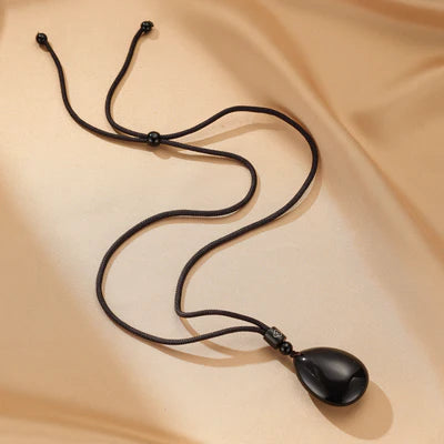 Obsidian Necklace "Mysterious Depth"