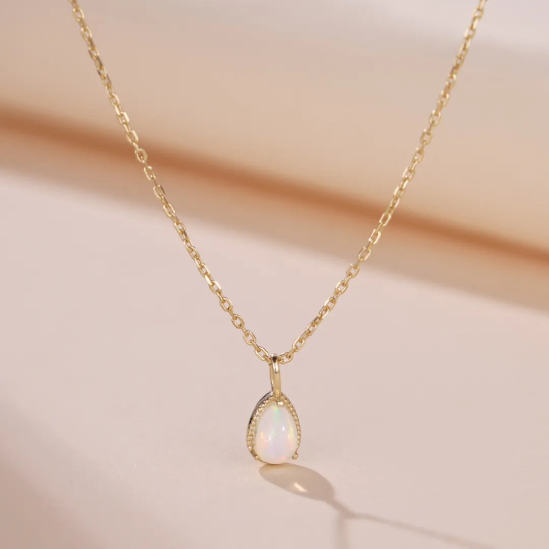 Collar Ópalo "Gota Dulce" Plata Dorada Oro