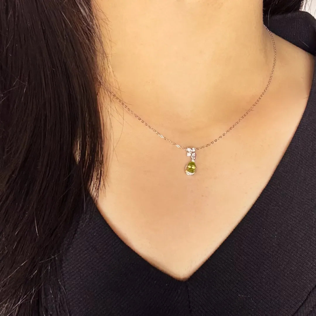 Peridot Collier "Natürliche Sanftheit" Silber