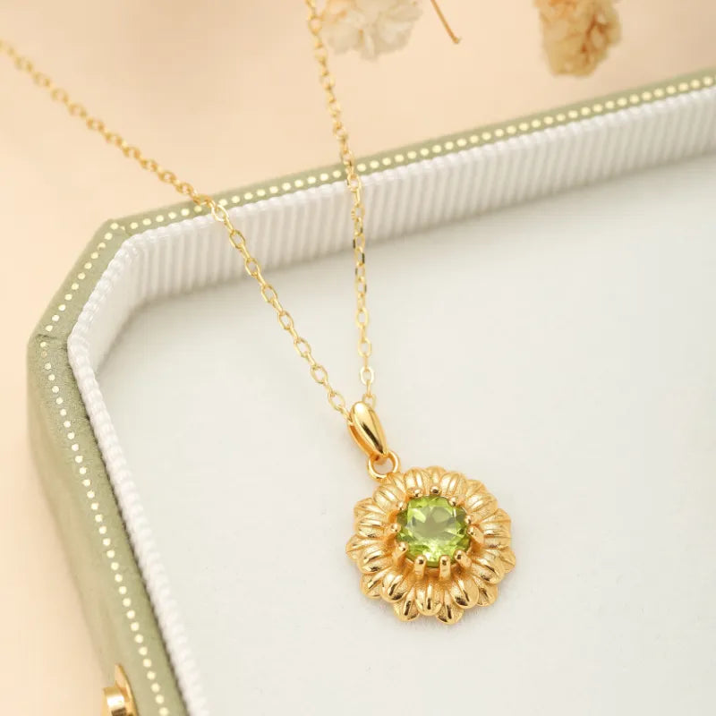 Collar Peridoto "Flor Radiante" Plata Dorada Oro