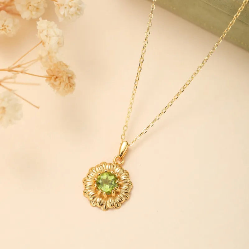 Collar Peridoto "Flor Radiante" Plata Dorada Oro