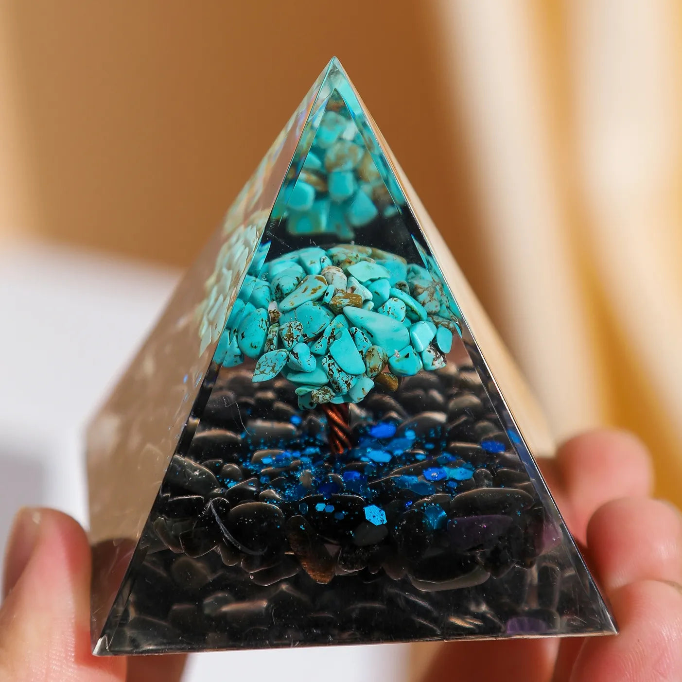 Fuerza Celestial - Pirámide Orgonita Árbol de la Vida en Turquesa y Obsidiana