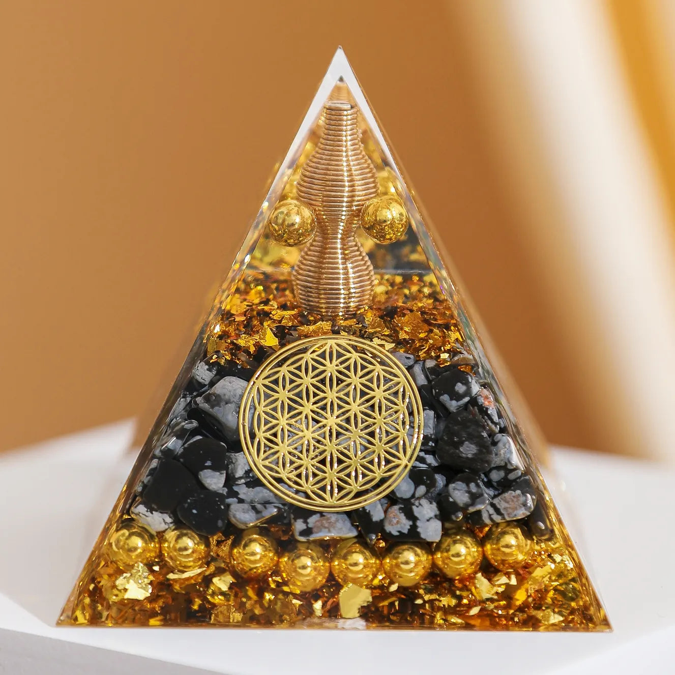 Fuerza de Oro - Pirámide Orgonita en Obsidiana