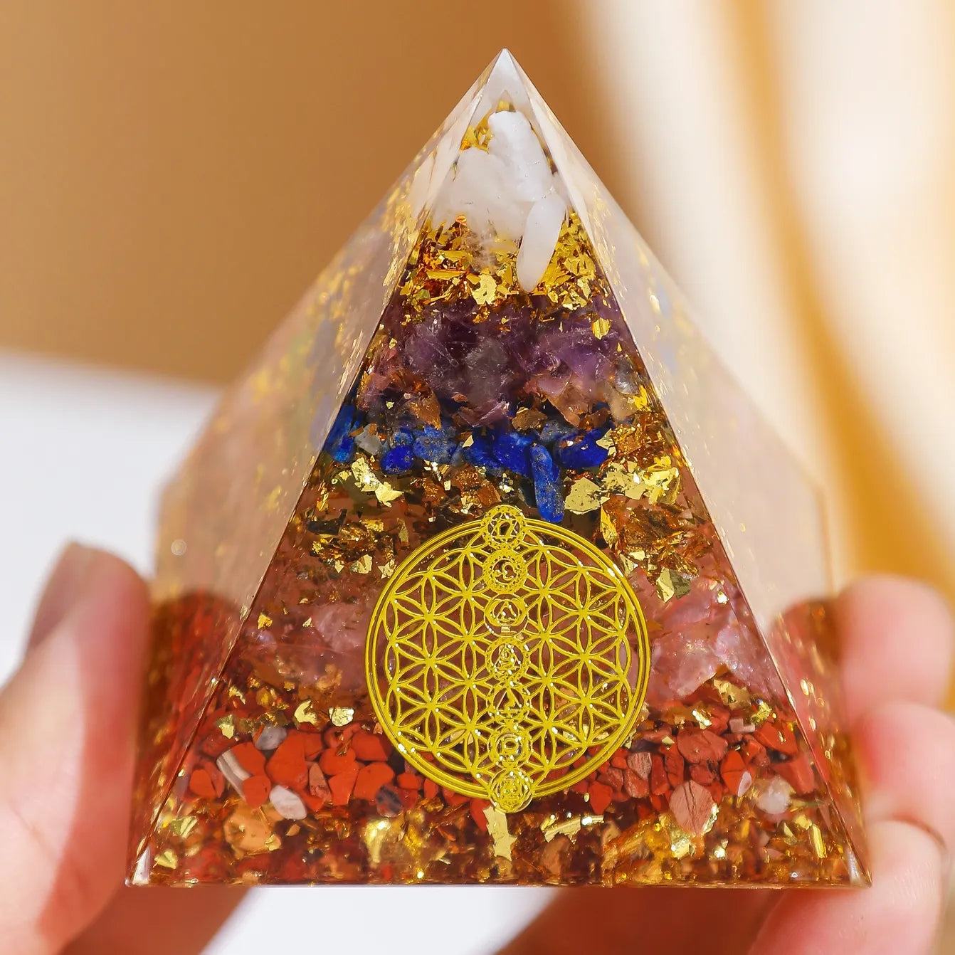 Armonía y Vitalidad - Pirámide Orgonita 7 Chakras